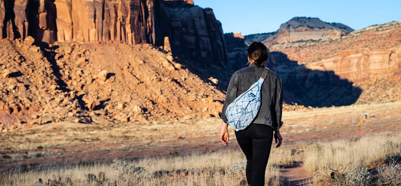 KAVU ROPE SLING BAG